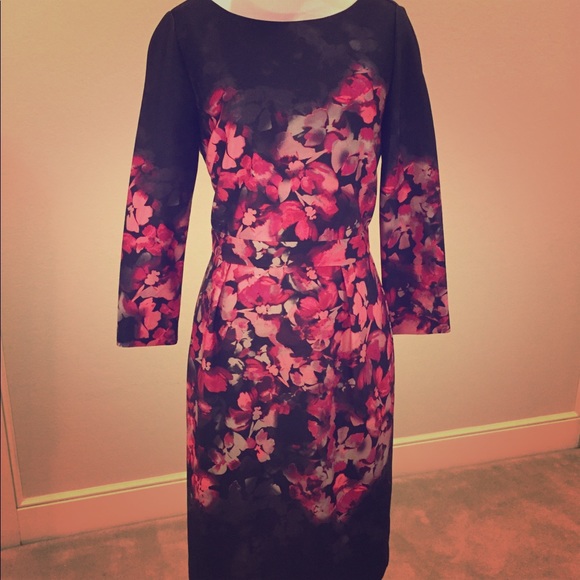 ANTONIO MELANI Dresses & Skirts - NWOT Antonio Melani Floral Dress, Size 4